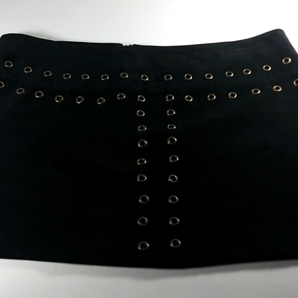 Forever 21 Blk. Suede Leather Skirt.